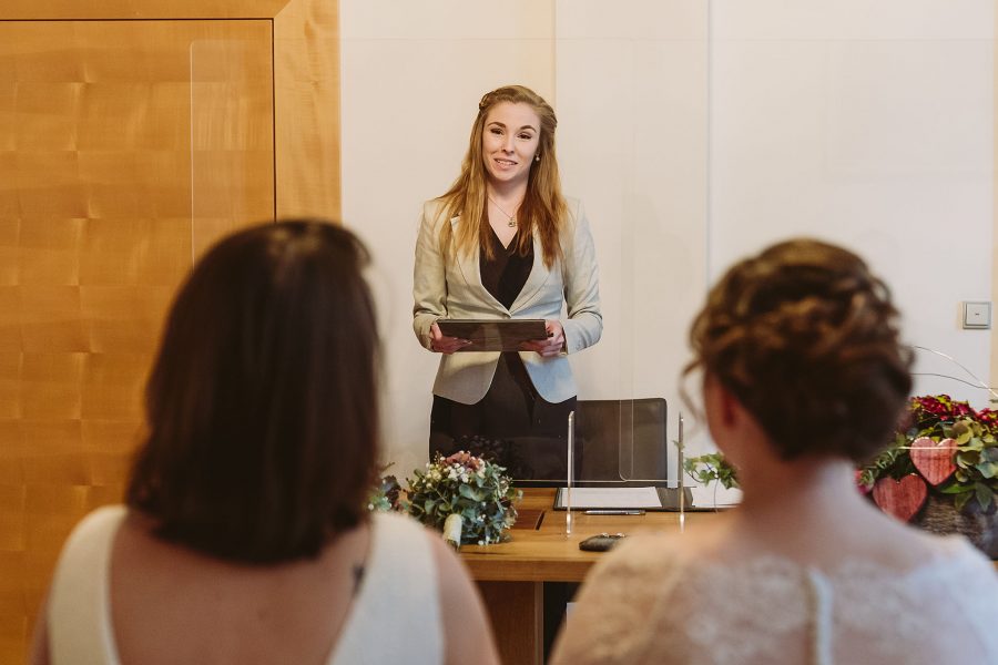 Jule+Martina-Hochzeit-LinaLoos-147