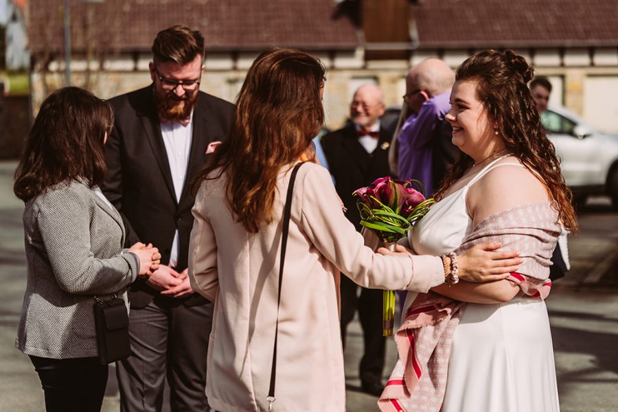 Kim+Tim-Hochzeit-LinaLoos-99