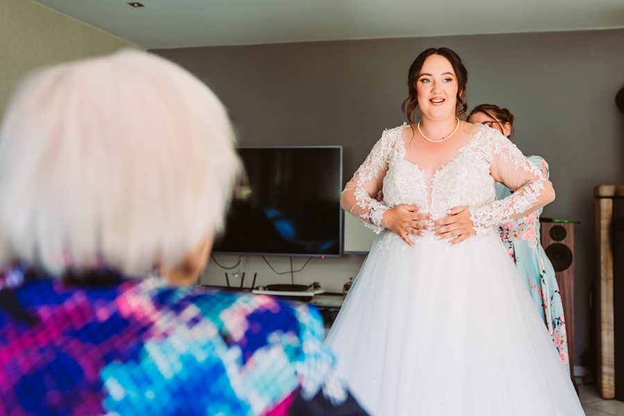 Hochzeit-Leonhard+Madline-LinaLoos-301